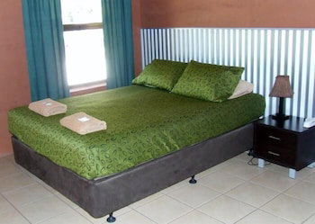 Territory Manor Motel & Caravan Park - Accommodation Perth 2