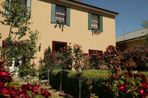Blakes Manor Self Contained Heritage Accommodation - Accommodation Perth 2