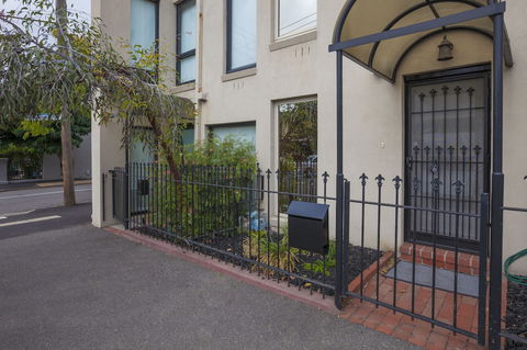 BOUTIQUE STAYS - Central Park - Accommodation Perth 4