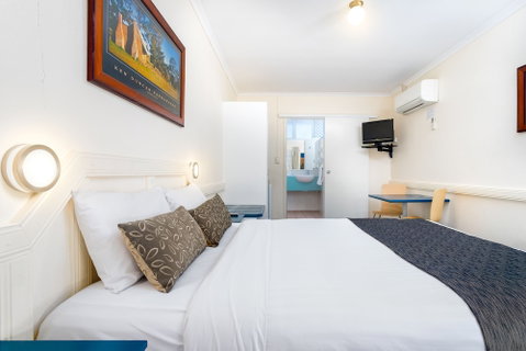 Applegum Inn - Accommodation Perth 2