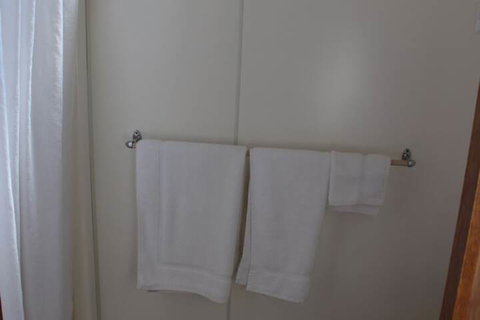 Golden Terrace Holiday Park - Accommodation Perth 4