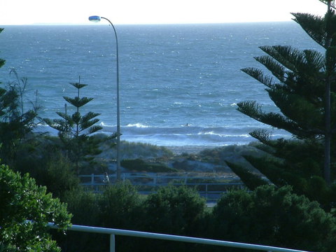 Scarborough & Absolutely Beachfront - Perth Resorts 3