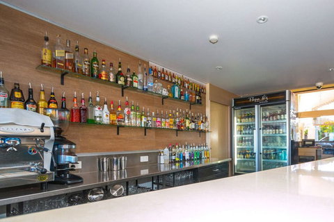 Beach Haven Executive Apartments - Accommodation Perth 4