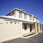 Palm Beach Manor - Accommodation Perth 0