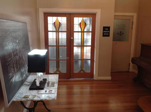 Fish Creek Hotel - Accommodation Perth 1