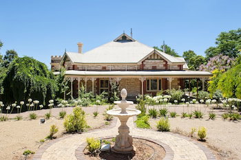 Cockburn House - Accommodation Perth 0