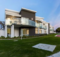 Reflections by Rockingham Apartments - Accommodation Perth