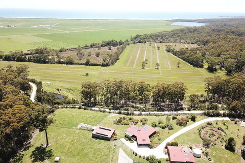 Eagles Roost Farmstay B & B - Accommodation Perth 1