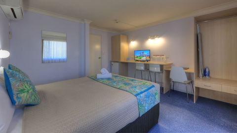 Bay Air Motel - Accommodation Perth 1