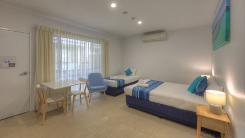 Bay Air Motel - Accommodation Perth 4