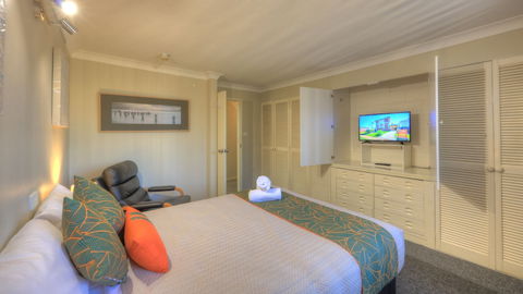 Bay Air Motel - Accommodation Perth 6