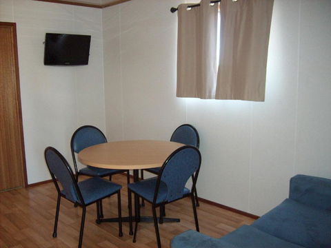 Jackos Holiday Cabins - Accommodation Perth 1