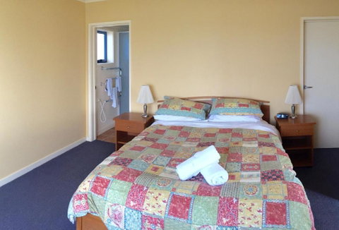 Horizons Beachfront Apartment - Accommodation Perth 2