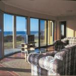 Horizons Beachfront Apartment - Accommodation Perth 0