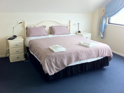 Boathouse Holiday House - Accommodation Perth 5