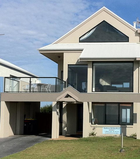 Boathouse Holiday House - Accommodation Perth 1