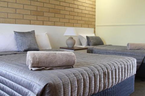 Mundubbera Motel - Perth Resorts 4