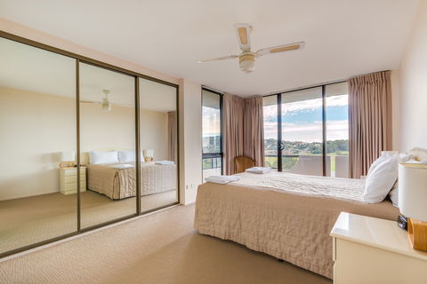 Pacific Towers Beach Resort - Perth Resorts 5