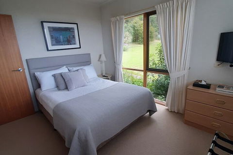 Jackson's Dromana - Accommodation Perth 6