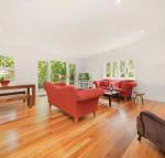 Poets Cottage Fireplace Close to Treks - Perth Resorts