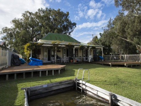 Mandurah Riverfront Holiday Rental - Accommodation Perth 2