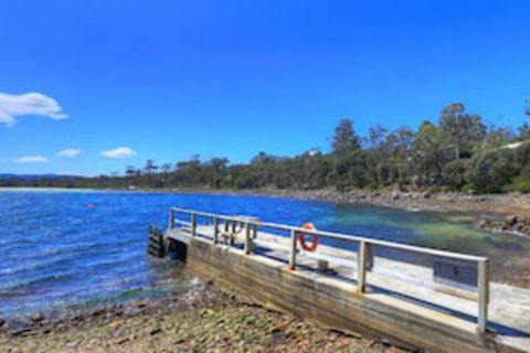 Sommers Bay Beach House - Perth Resorts 0