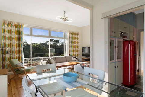 The 50's Beach House - Accommodation Perth 6