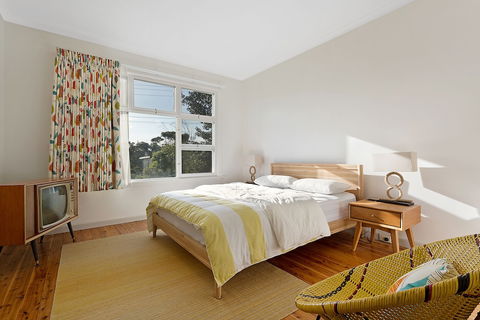 The 50's Beach House - Accommodation Perth 5