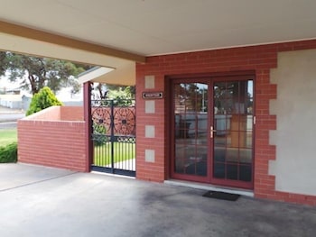 Gateway Motor Inn - Perth Resorts 1