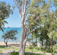 Hibiscus On Palm Cove at Marlin Waters - Perth Resorts