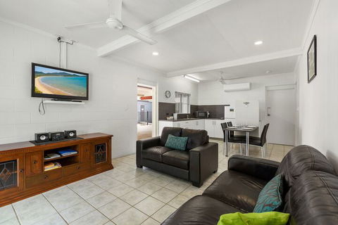 Kurrimine Beach Huts - Accommodation Perth 5