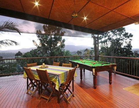 Hilltop Views - Accommodation Perth 1
