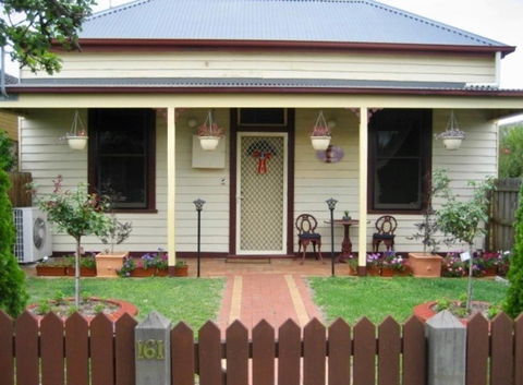 Bloomsbury Cottage - Accommodation Perth 4