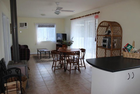 Dixiglen Farm - Accommodation Perth 5