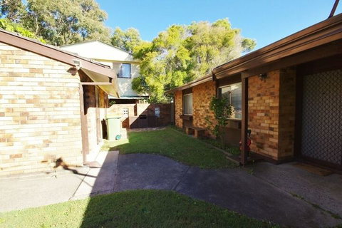 Fravent House - Accommodation Perth 2