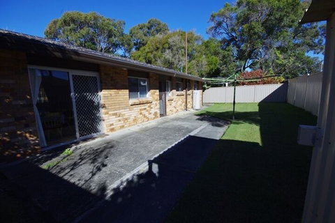 Fravent House - Accommodation Perth 5