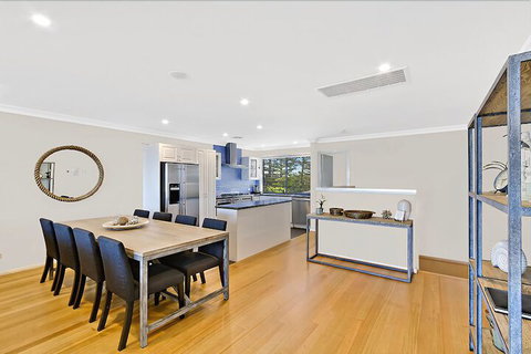 Beachfront Luxury - Accommodation Perth 6