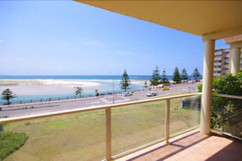 Avilla Court 2 - Accommodation Perth 1
