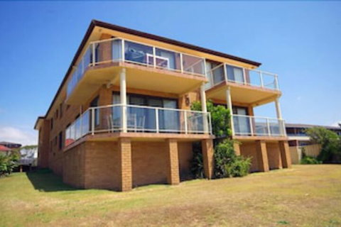 Avilla Court 2 - Accommodation Perth 0
