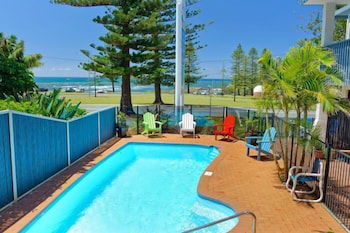Beach House Holiday Apartments - Accommodation Perth 2