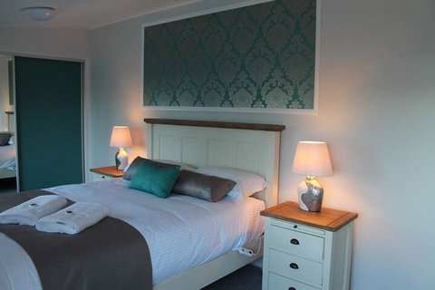 Lynrose Place - Accommodation Perth 2