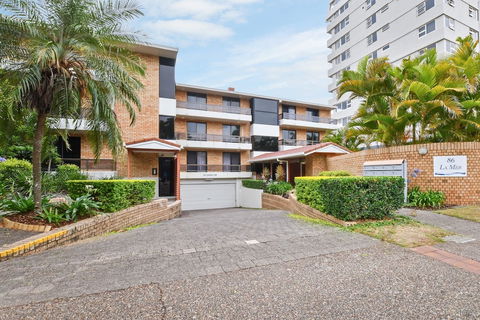 La Mer Apartments - Accommodation Perth 0