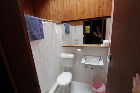 Bunkhouse Motel - Accommodation Perth 3