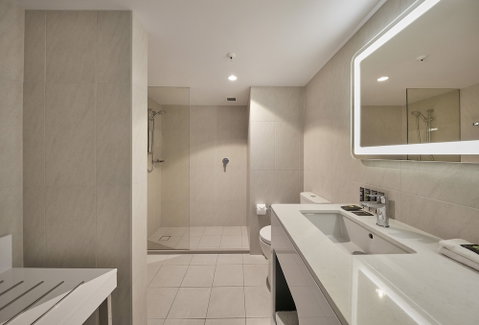 Novotel Surfers Paradise - Accommodation Perth 6