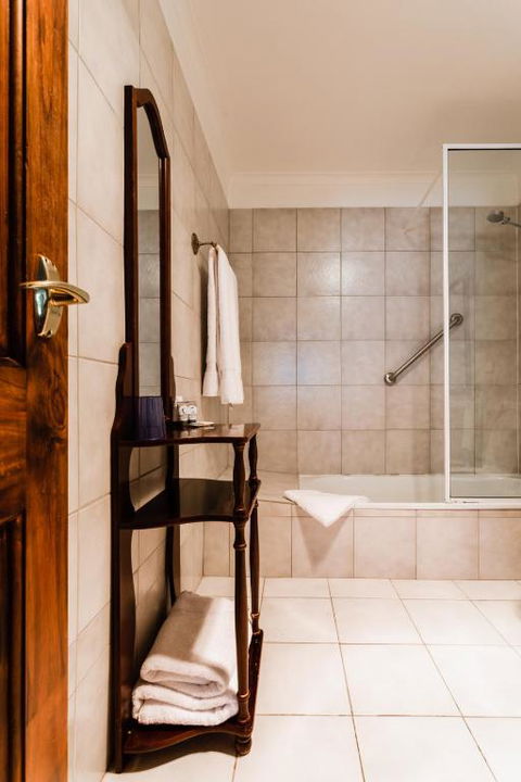 Battery Point Manor - Accommodation Perth 3