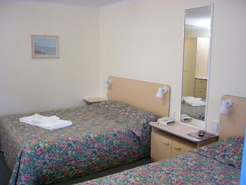 Mid Coast Motor Inn - Accommodation Perth 6