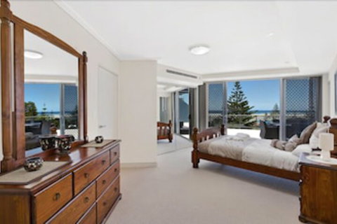 Coast Luxury Apartment Penthouse 23 - Accommodation Perth 6