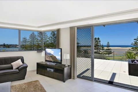Coast Luxury Apartment Penthouse 23 - Accommodation Perth 3