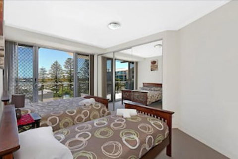 Coast Luxury Apartment Penthouse 23 - Accommodation Perth 2