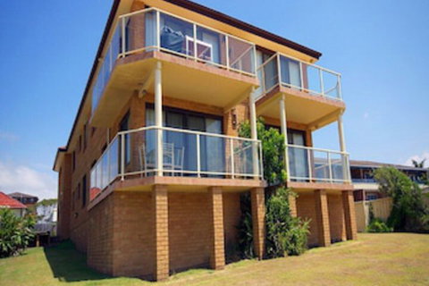 Avilla Court 1 - Accommodation Perth 0